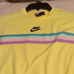 Girls sz m active wear top